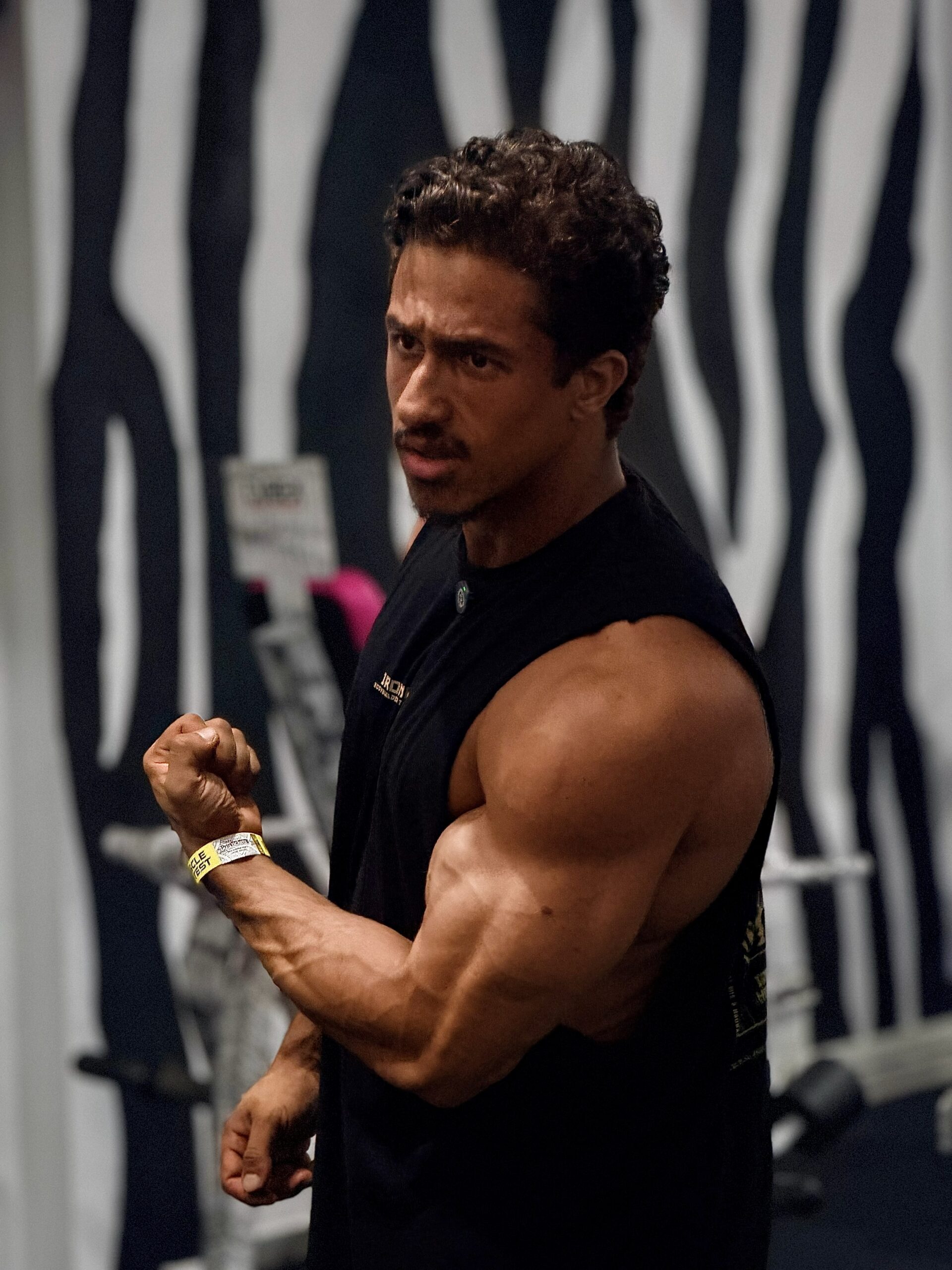 Joinvilense Caio Sabino, de 22 anos, em ascensão no fisiculturismo