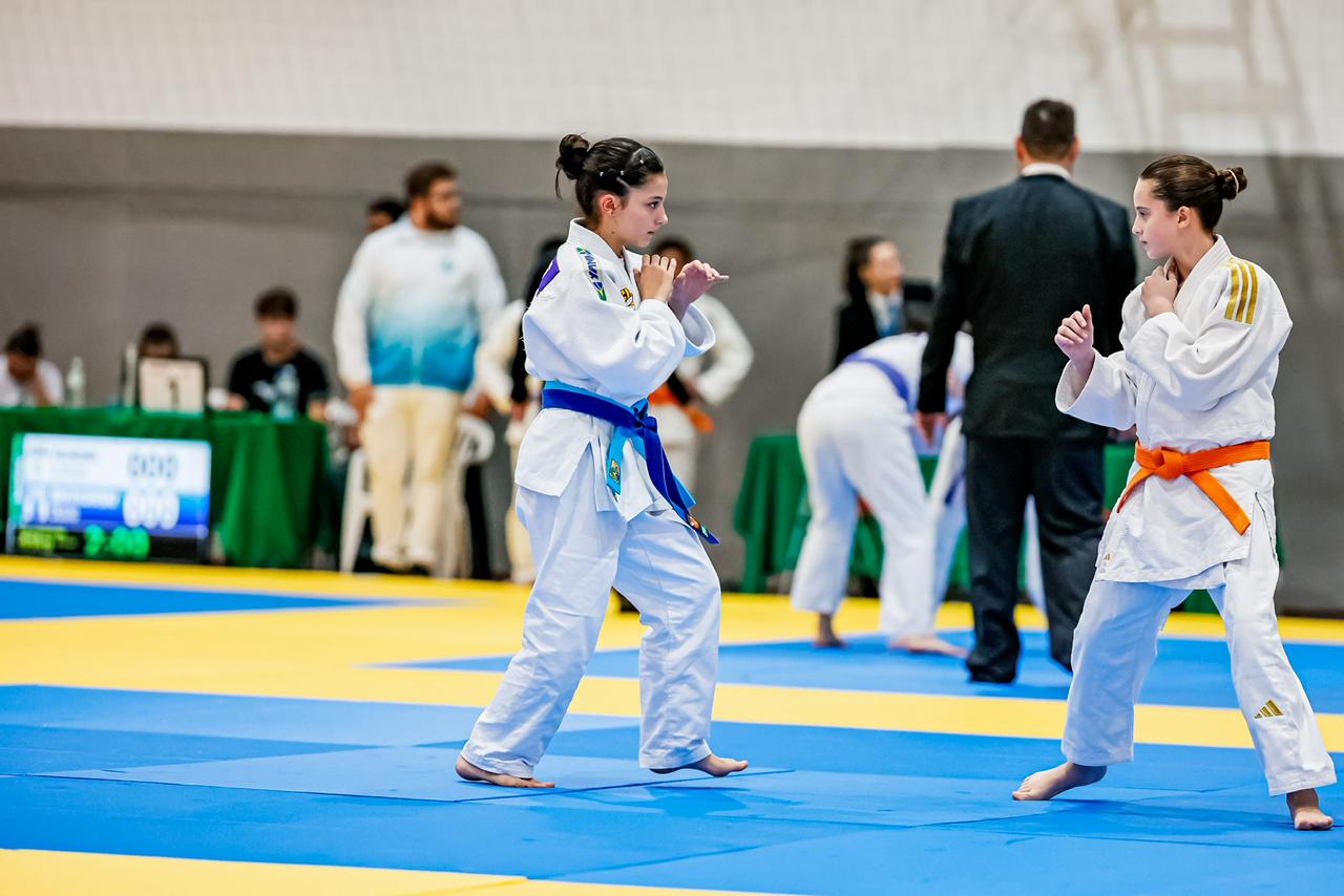 Atleta de 12 anos conquistou etapas do JEVILLE, JESC e Regional e agora disputará a competição nacional em Brasília