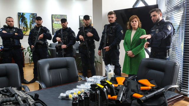 Guarda Municipal de Joinville recebe novas armas e reforça estrutura operacional