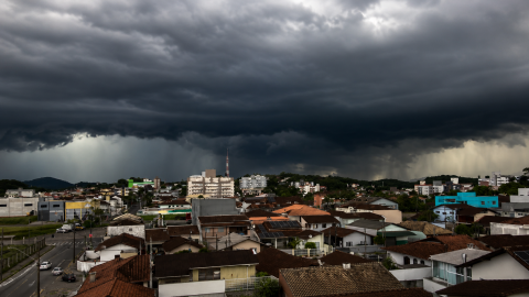 Joinville pode ter chuva intensa, ventos fortes e alagamentos entre sexta e sábado