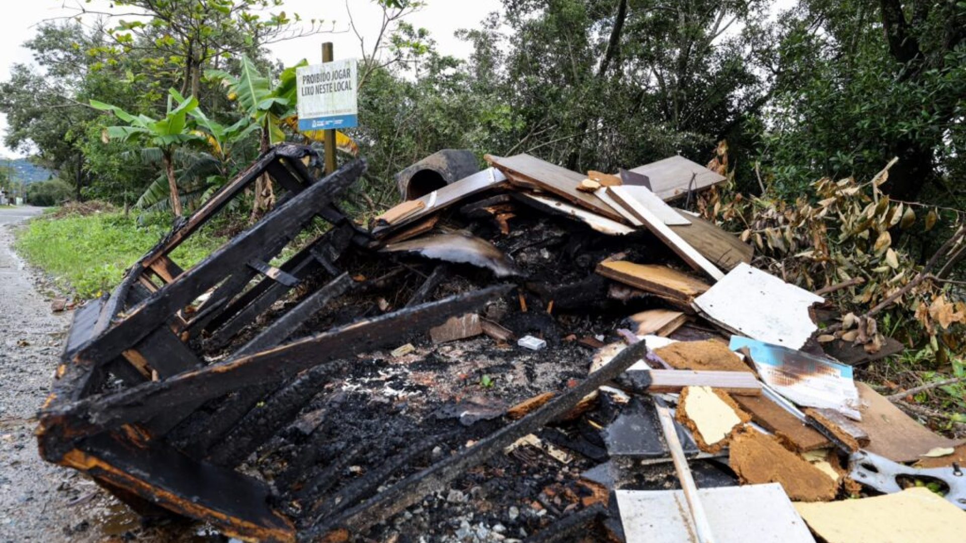 Prefeitura recolhe quase 92 toneladas de lixo em limpeza na zona Leste de Joinville