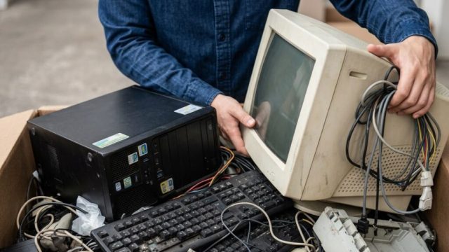 Prefeitura de Joinville realiza ação de coleta de resíduos no Dia Mundial do Lixo Eletrônico