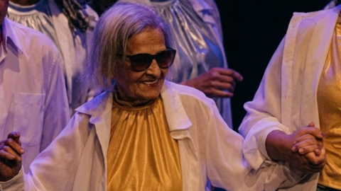 Aos 98 anos, bailarina conquista o público e vence no Festival de Dança de Joinville